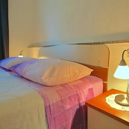 Nino-5 Apartment